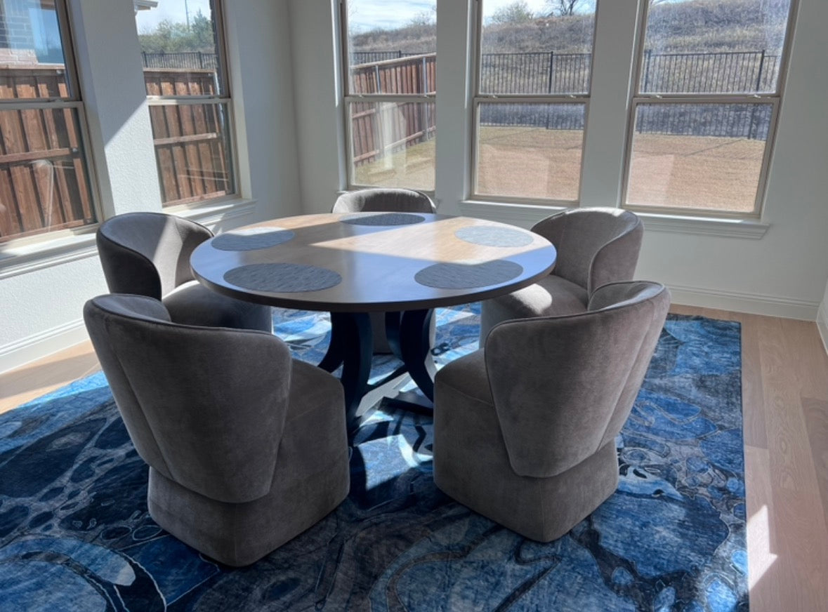 The Carly Table