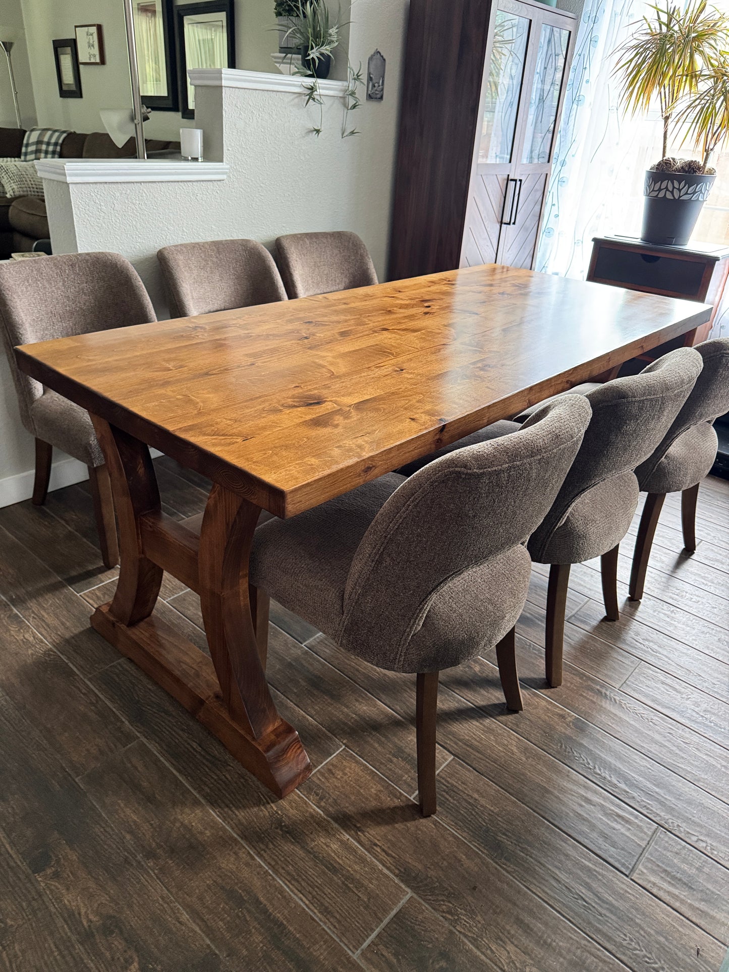 The Paisley Table