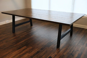 The Jayce Farm Table